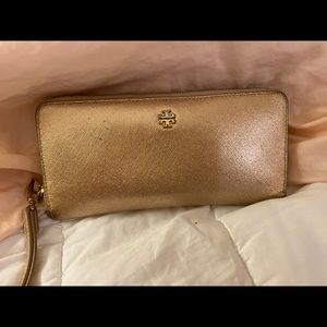 Tory Burch wallet